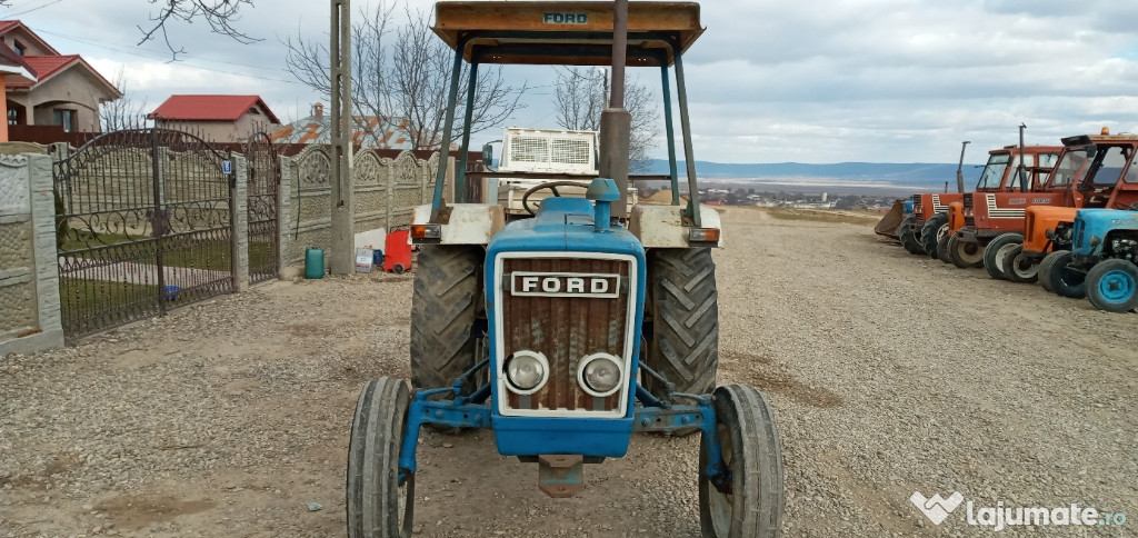 Tractor ford 3600