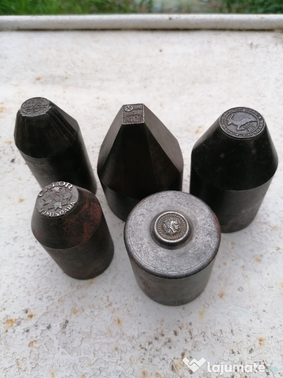 Poansoane din metal