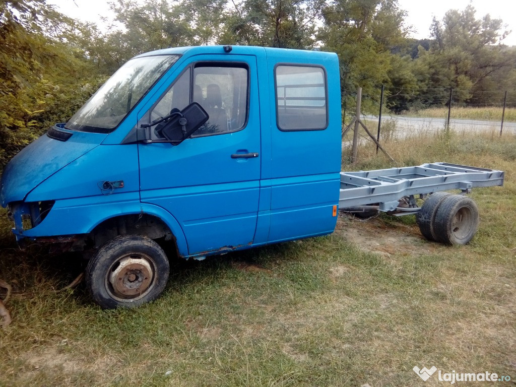 Mercedes Sprinter 413,nu este basculabil