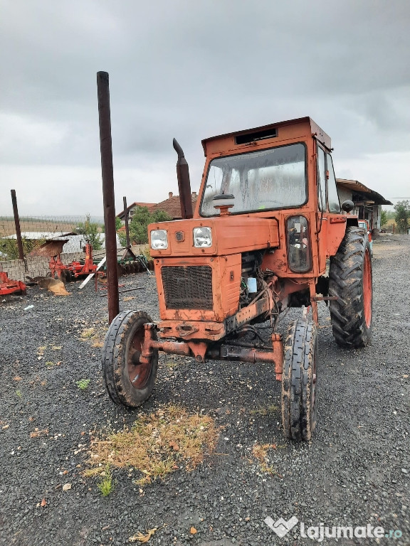 Tractor U650 an 1989