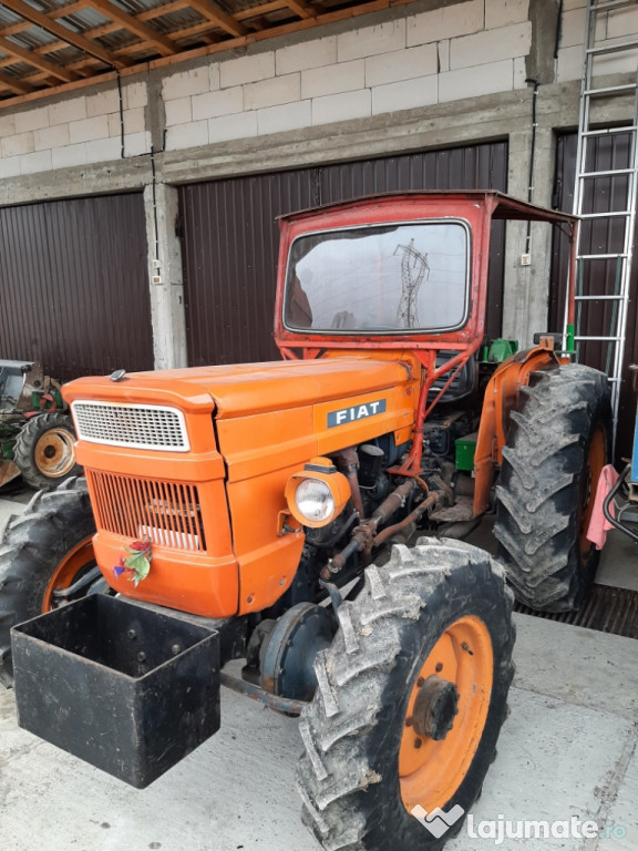 Tractor Fiat DT 550