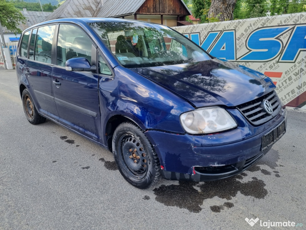 Dezmembrez VW Touran 2004 1.9 AVQ manual