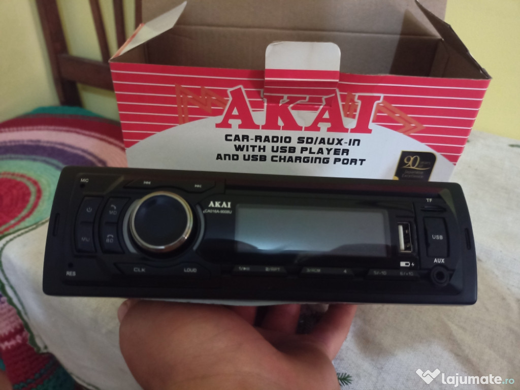 Media Player Auto Akai CA016A-9008U, 4x25W, AUX, Bluetooth