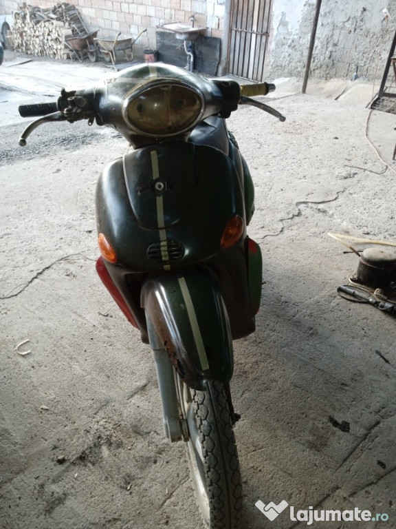 Sau schimb scuter Piaggio liberty 125cc4t