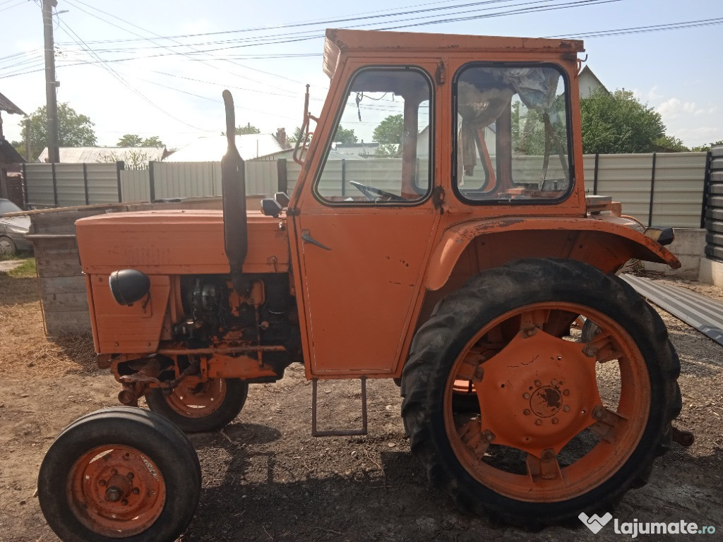 Tractor Leut U445