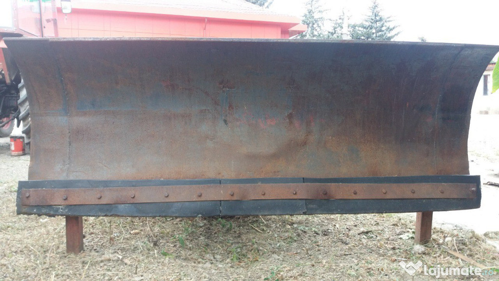 Lama deszapezire buldoexcavator