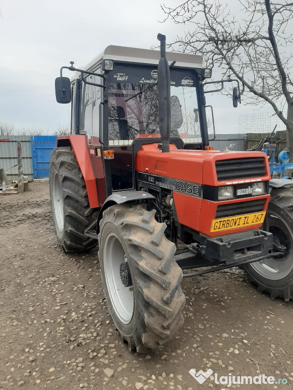 Tractor Case 833