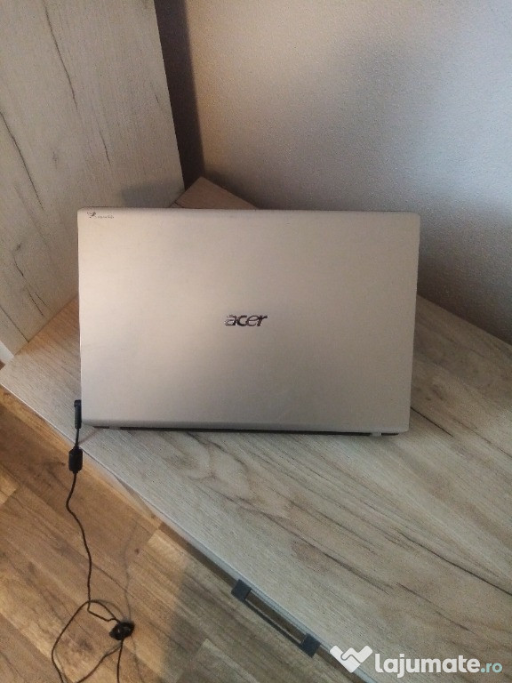 Acer Aspire 5538 cu un display de 15,6 inchi Rami 4Gb Ddr3
