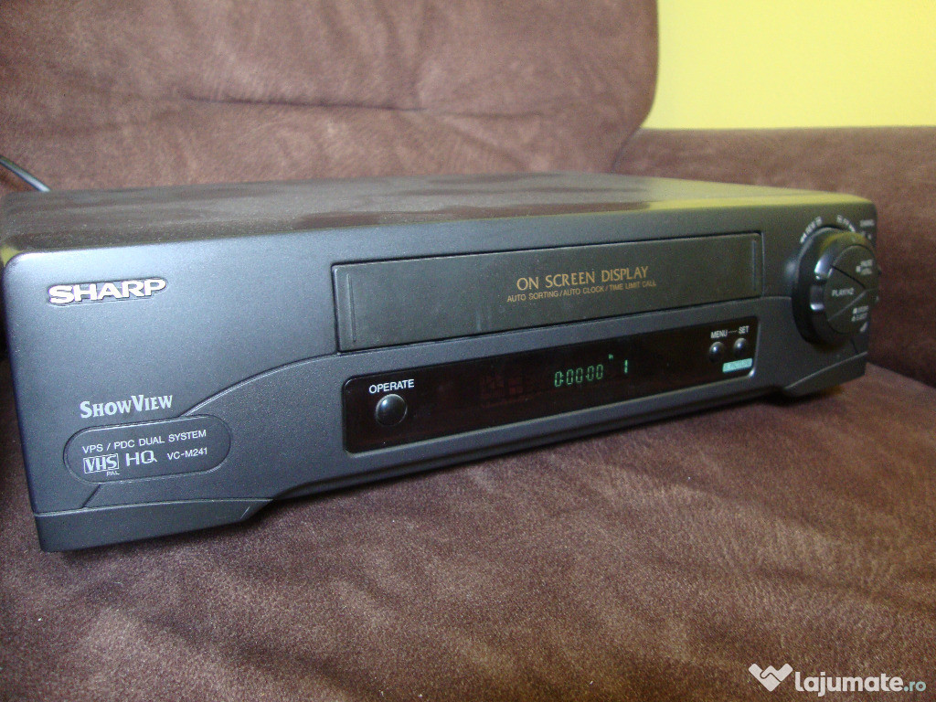 Videorecorder VHS marca SHARP model VC-M241