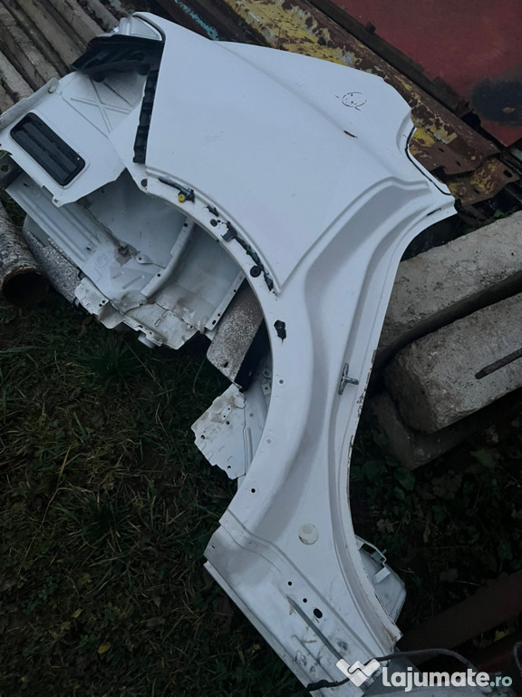 Aripa dreapta spate Maserati Levante