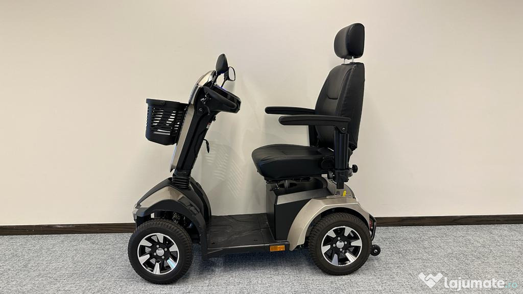 Scaun /Scooter electric pentru persoane cu mobilitate redusa