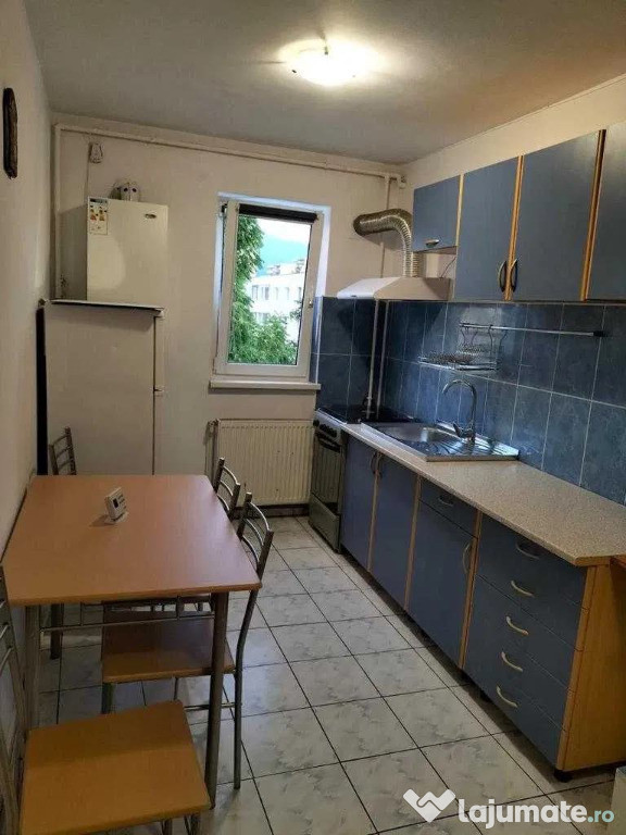 Apartament 2 camere semidecomandat - zona Astra.