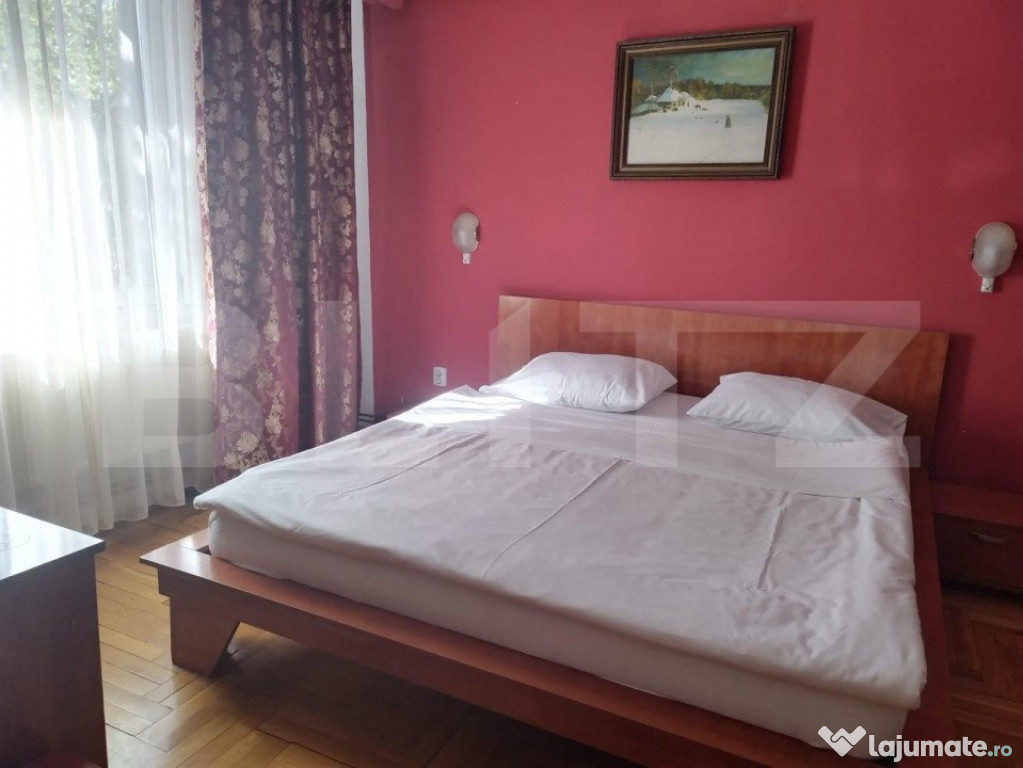 Pensiunea, 13 apartamente, 500mp, zona Mehala