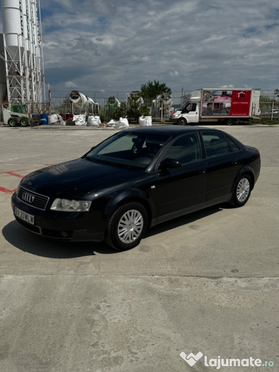 Audi a4 1.6 maxidot/xenon/navigatie