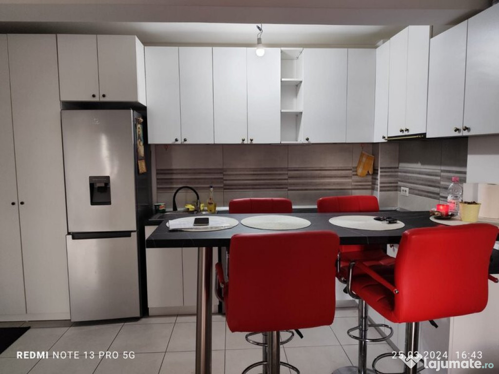 Apartament 2 camere MOBILAT/UTILAT modern - zona Linistita -