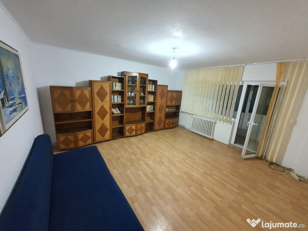 Dragasani - Vând apartament 3 camere, 90mp