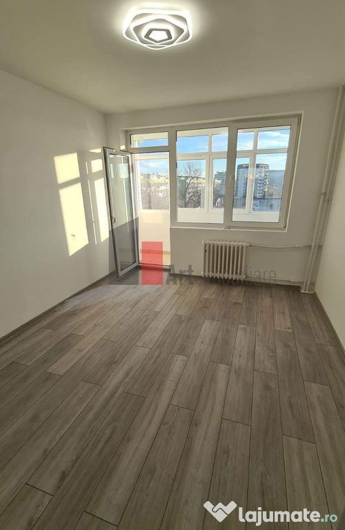 Vânzare apartament 3 camere Cantemir-Mărășești