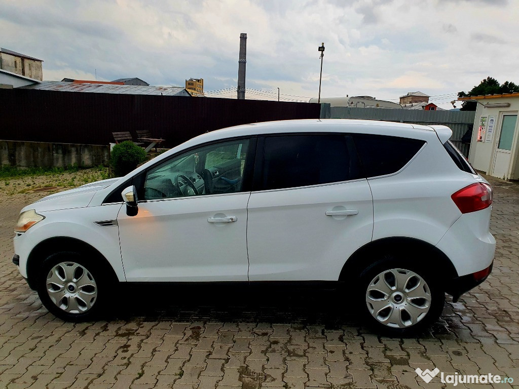 Ford Kuga anul 2009