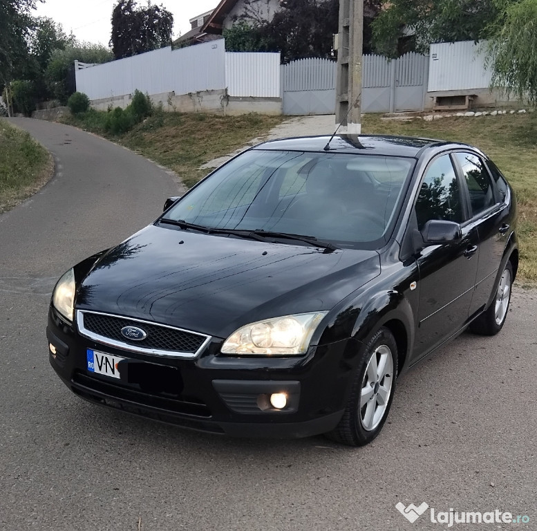 FORD FOCUS 1.6 BENZINĂ