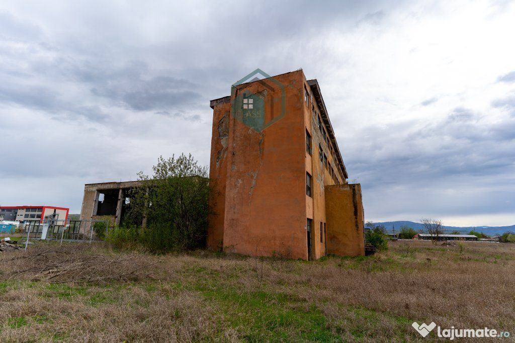 Spatiu industrial de vanzare in zona Parc Industrial Cala...