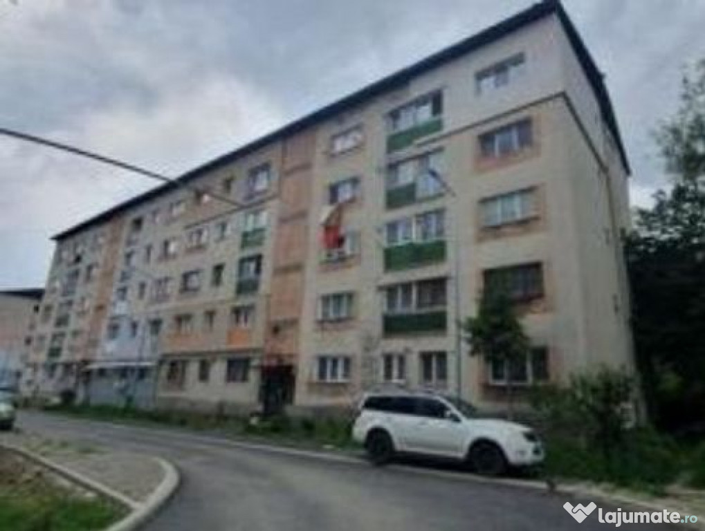 Cota 3/16 apartament 2 camere, Lupeni, jud. Hunedoara