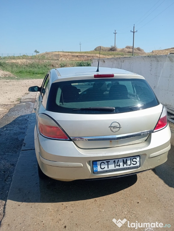 Vând Opel în stare bună