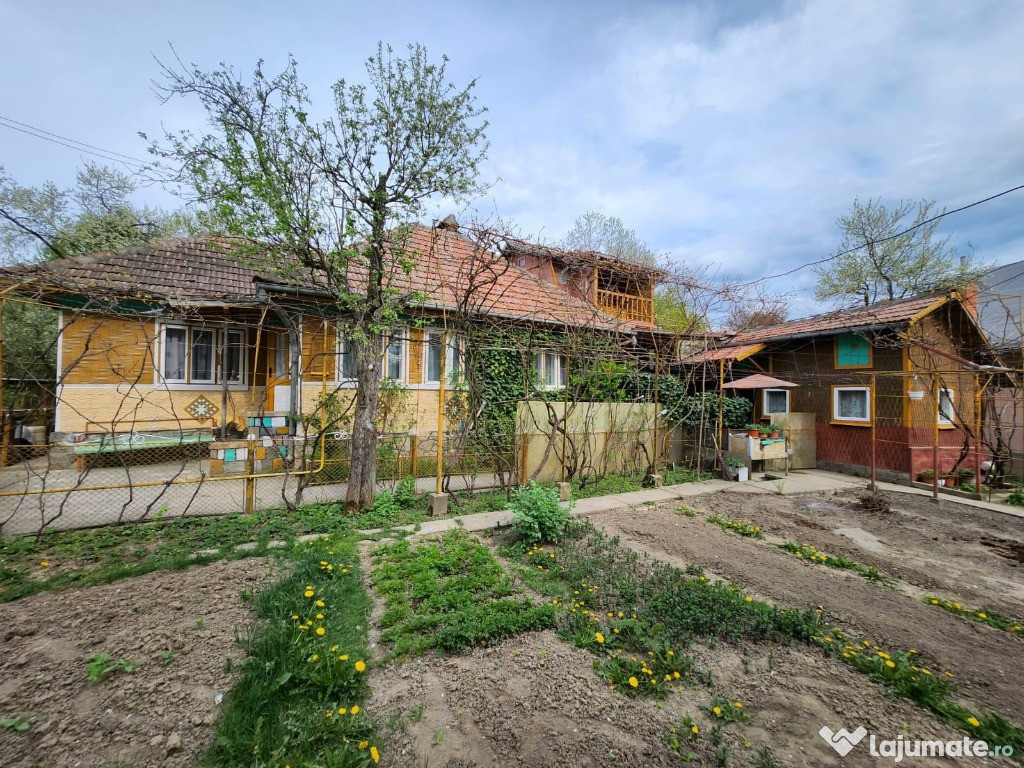 Casa si teren in Comarnic, Prahova