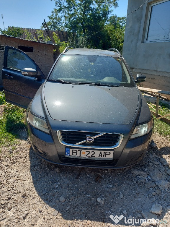 De vanzare VOLVO V50 2009