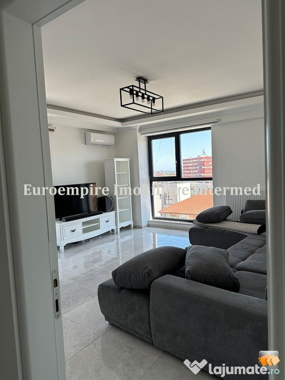 Apartament 4 camere decomandate zona Energia