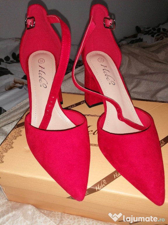 Vand pantofi catifea Red