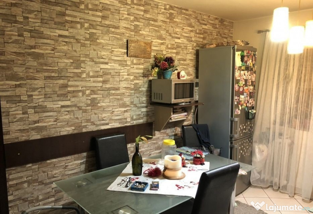 Apartament cu 2 camere zona 23 August