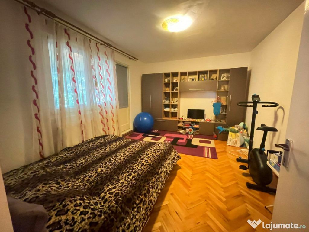 Apartament 4 camere-Tatarasi-etaj 1