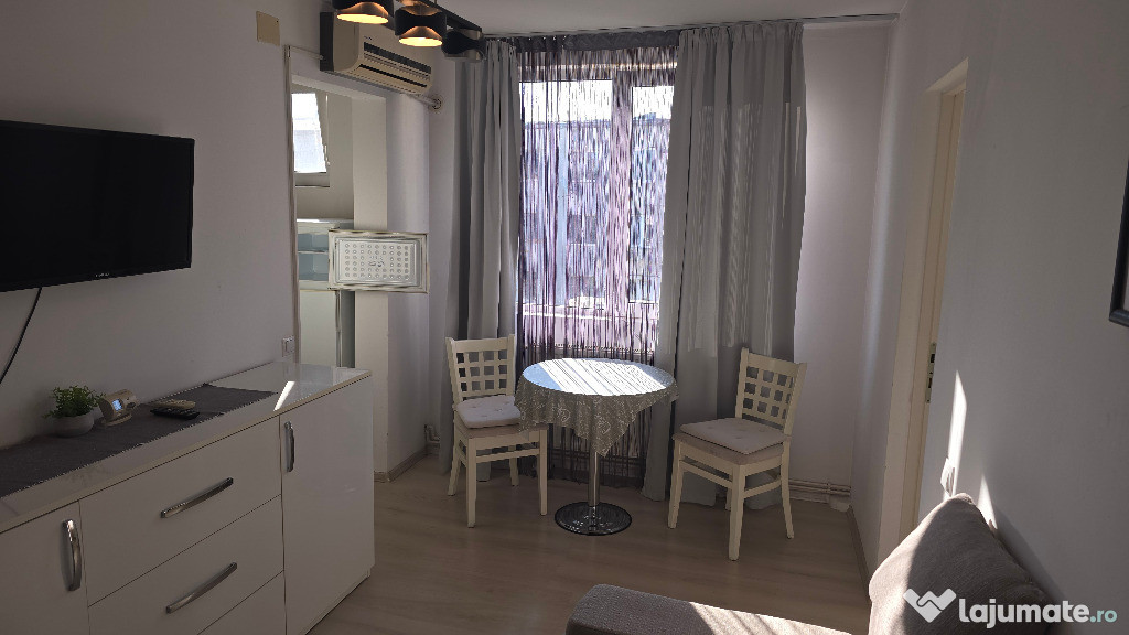 Inchiriez apartament cu 2 camere in Deva, zona Dacia, etaj 4, mobilat