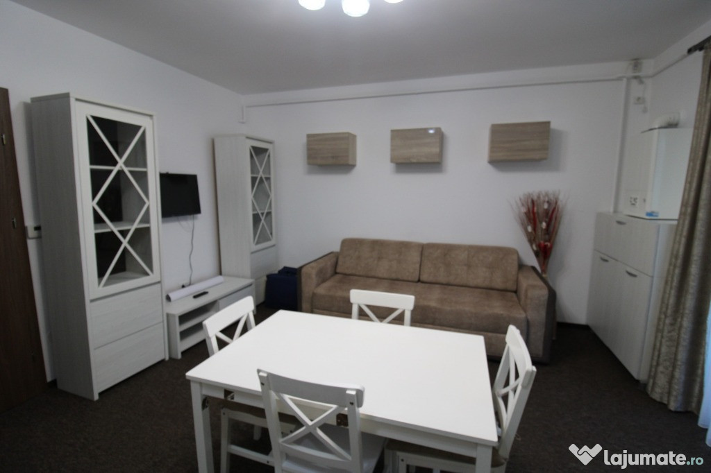 Apartament cu 3 camere in zina Cosbuc cu garaj