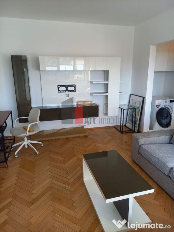 Apartament 2cam. semidecomandat