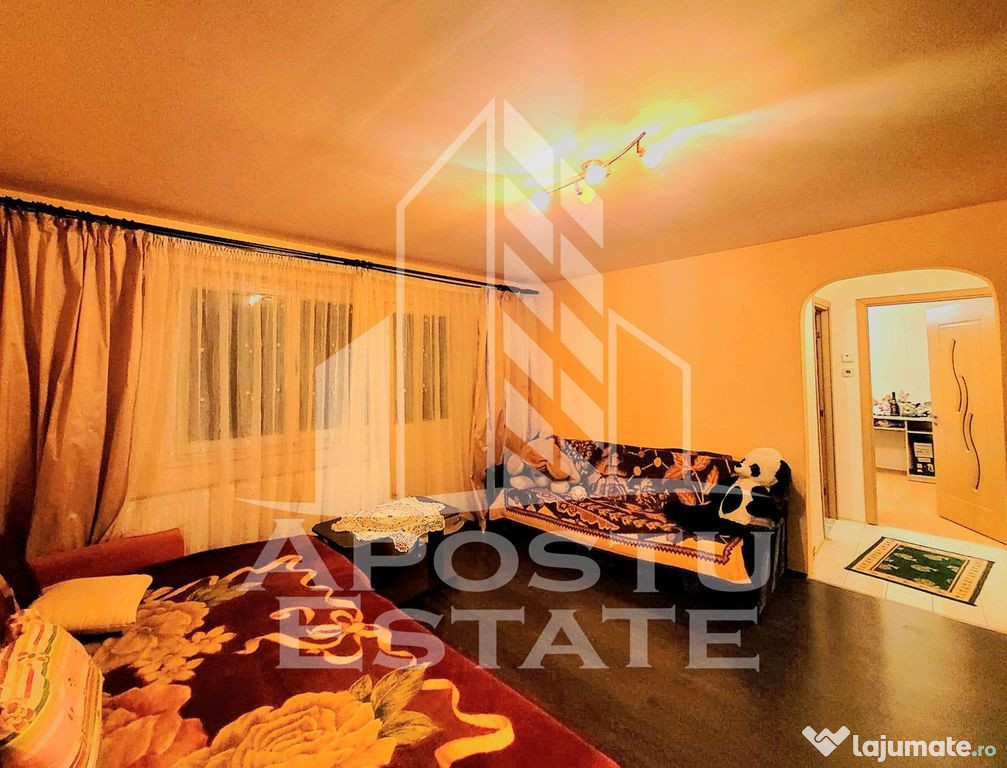 Apartament cu 2 camere, etaj intermediar, centrala propri...