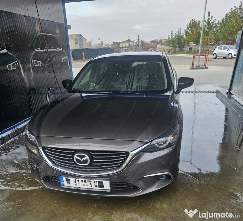 Mazda 6 2.0 benzina 165 cai echipare Revolution