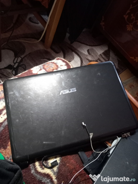 Vând Laptop Asus de piese