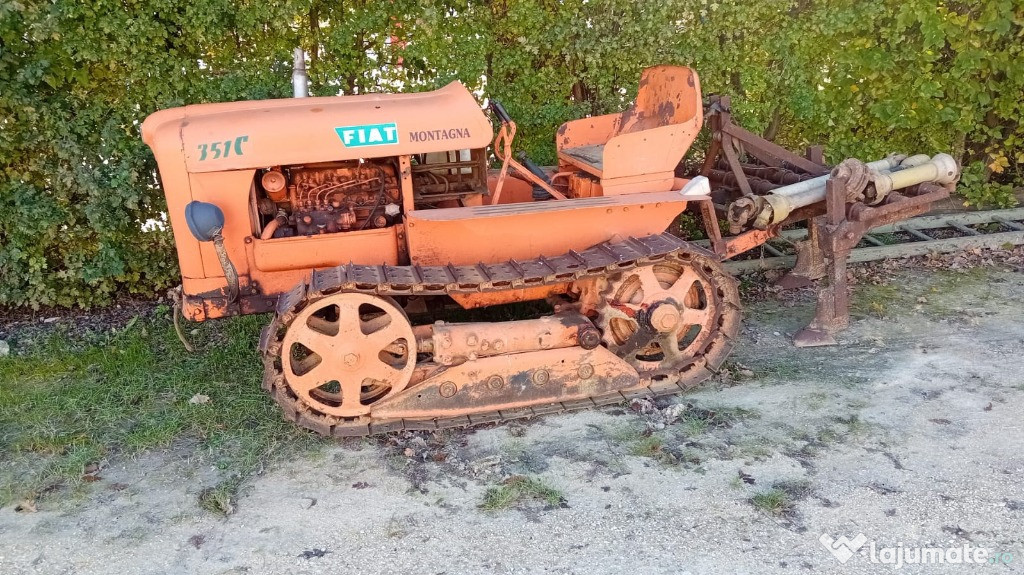 Tractor Fiat 351 C pe șenile