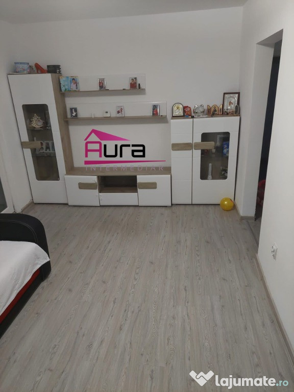 Apartament 3 camere zona Alunisului