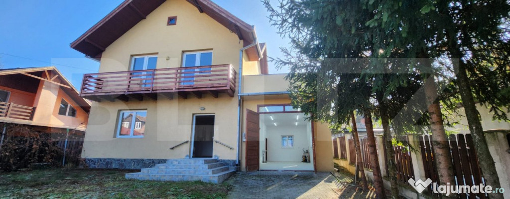 Casa superba cu 4 camere de vanzare