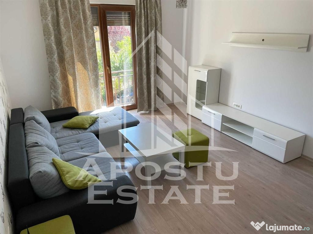 Apartament cu 3 camere, curte proprie, loc de parcare, in...