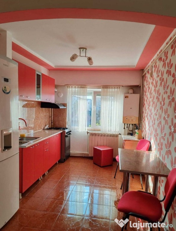 Închiriez apartament 2 camere - NĂVODARI