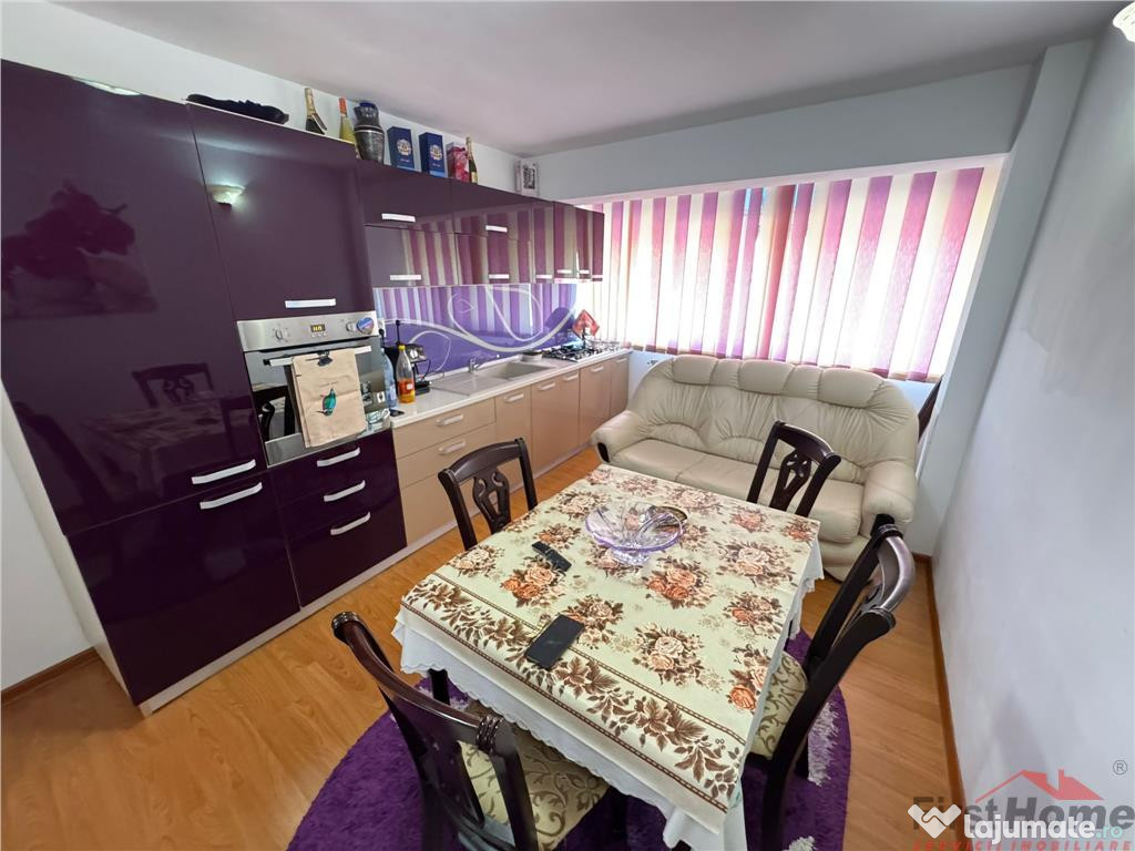 Apartament 3 camere, Piata Sud, etaj 3, renovat si mobilat c