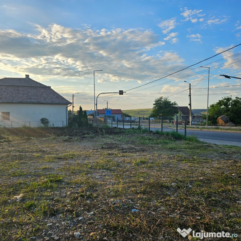 Urgent-Teren de vânzare 1650 mp intravilan la strada principala Tureni