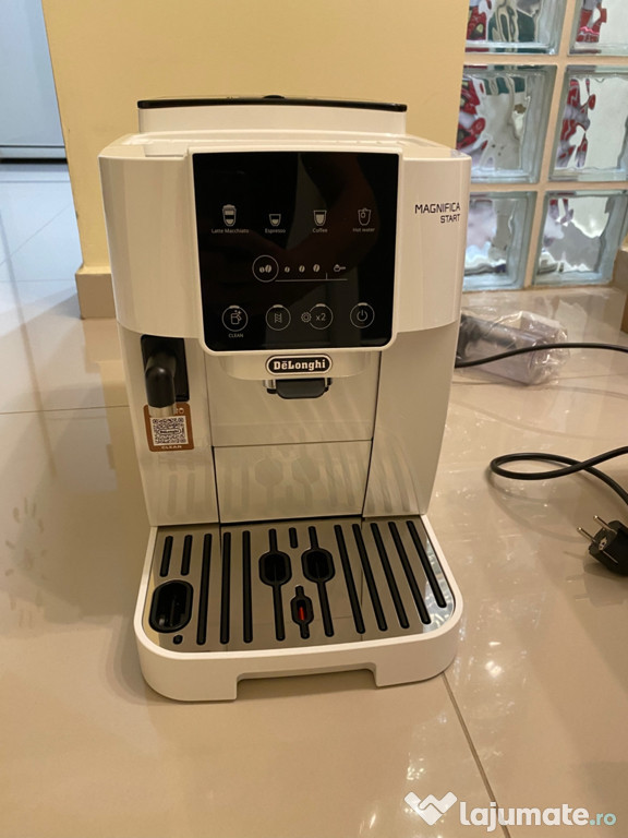 Automat cafea De longhi magnifica start alb nou!