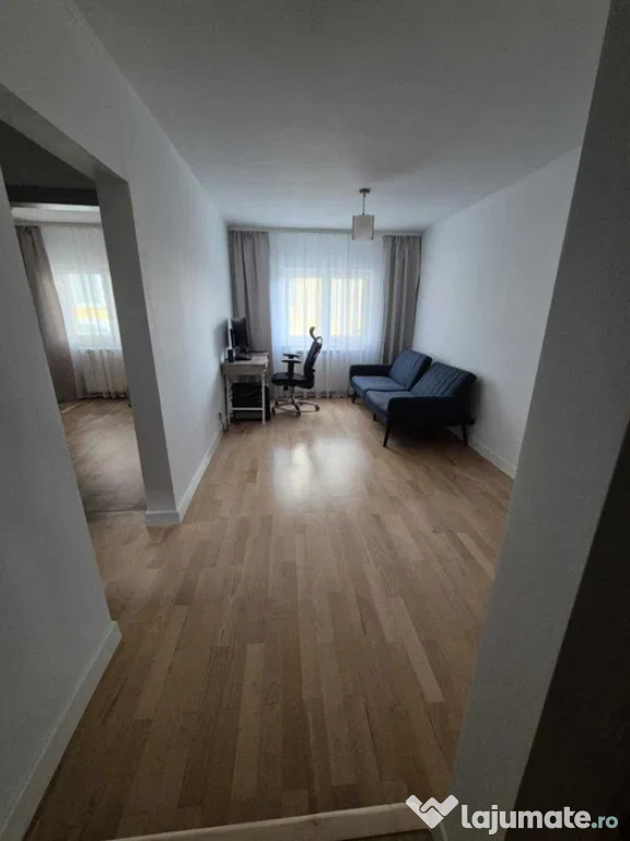 Apartament cu 3 camere decomandate Zona Obcini