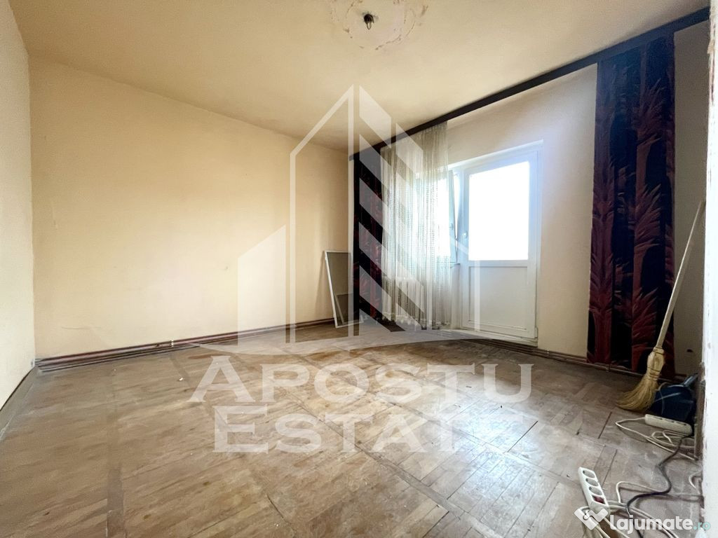 Apartament cu 3 camere, centrala proprie, zona Freidorf