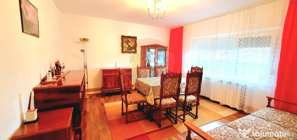 Apartament 3 camere de vânzare, zona Grădiste-Ideal pen...