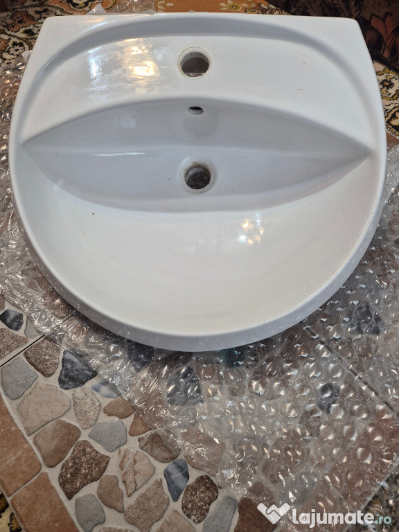 Lavoar ceramic cu piedestal